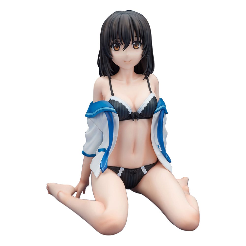 From "Strike the Blood FINAL" comes an impressive 1/4 scale figure of "Yukina Himeragi"!

Yukina in a sensual black lingerie outfit has been captured in figure form based on an illustration of a magazine cover.

Her attractive body line from the waist to the hips peeking out from the opened uniform is meticulously sculpted.
Be sure to add her to your collection and enjoy her charm from both the front and the back!

To match Yukina who shows various lingerie