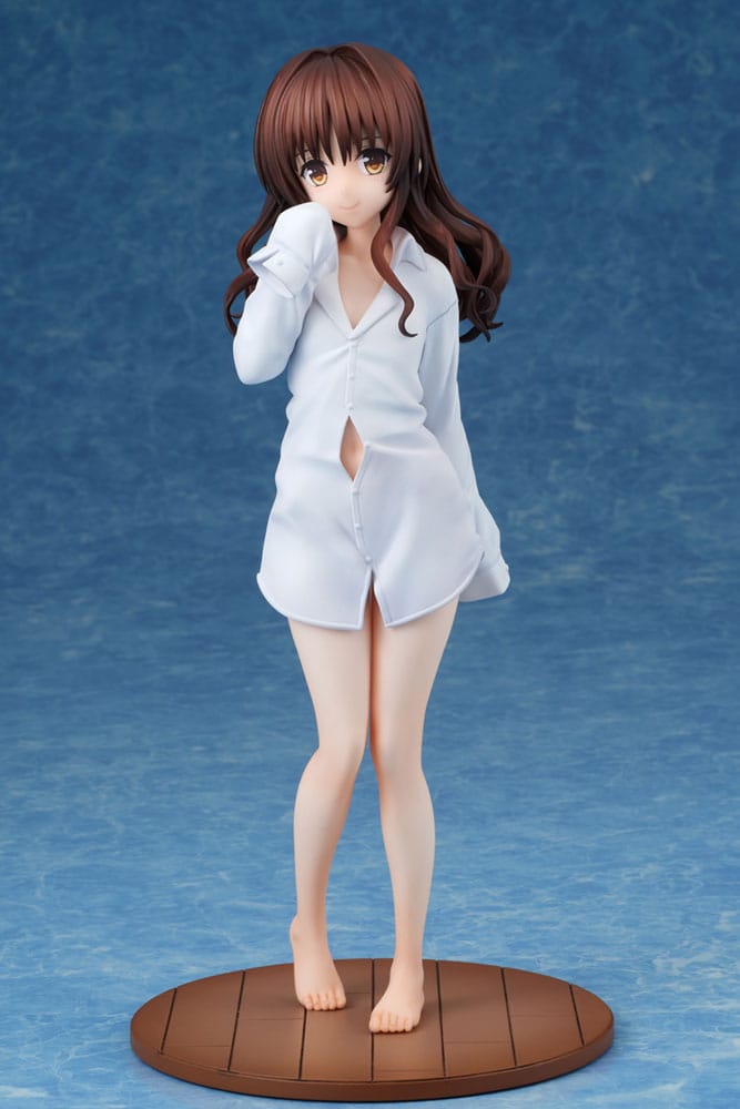 From "To Love-Ru Darkness" comes a 1/6th scale figure of "Mikan Yuuki"!

The design of this figure is based on a situation in which she borrowed a shirt of the protagonist "Rito Yuuki"!
The cuteness of wearing a baggy shirt