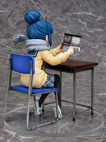 Laid-Back Camp PVC Staty 1/7 Rin Shima: Look What I Bought Ver. 14 cm