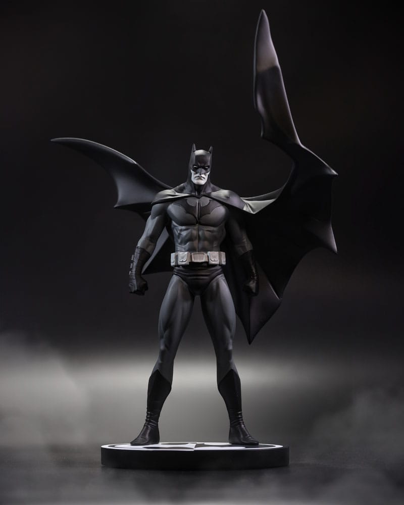 Batman Black & White Staty av Jorge Jimenez - 27 cm