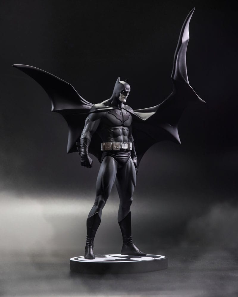 Batman Black & White Staty av Jorge Jimenez - 27 cm