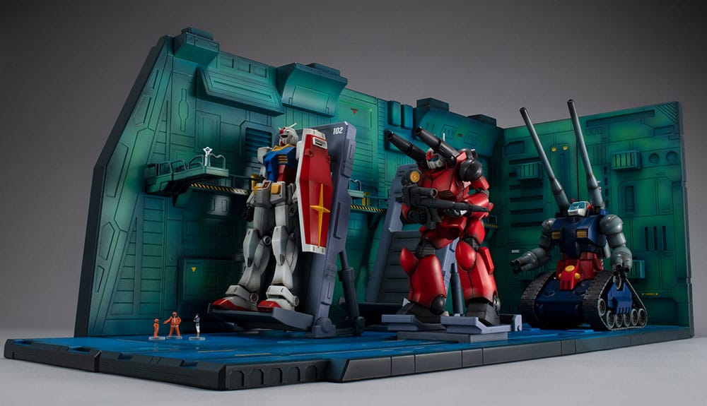 Straight from anime series "Mobile Suit Gundam" comes this highly detailed PVC Diorama for 1/144 HG Series Model Kits.