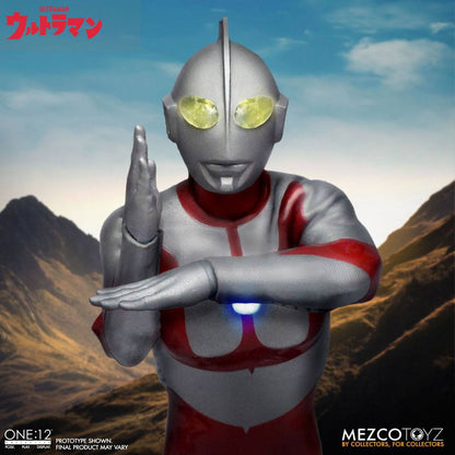 Ultraman Light-Up Actionfigur 1/12 Ultraman 16 cm