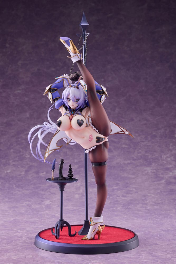 From the ´Original Character´ line comes this beautiful 1/6-scale PVC statue. It stands approx. 38 cm tall and comes in a window box packaging.

Bonus: 600 mm x 300 mm Tapestry