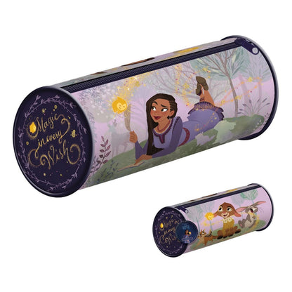 - High Quality Pencil Case
- Officially licensed 
- Dimensions: 21 x 21 x 14 cm
- Material: PVC