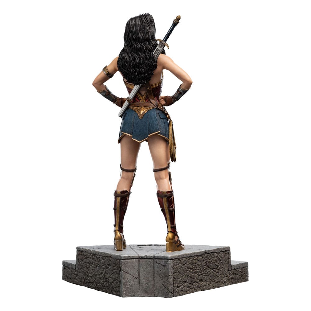 Zack Snyder's Justice League Staty 1/6 Wonder Woman 37 cm