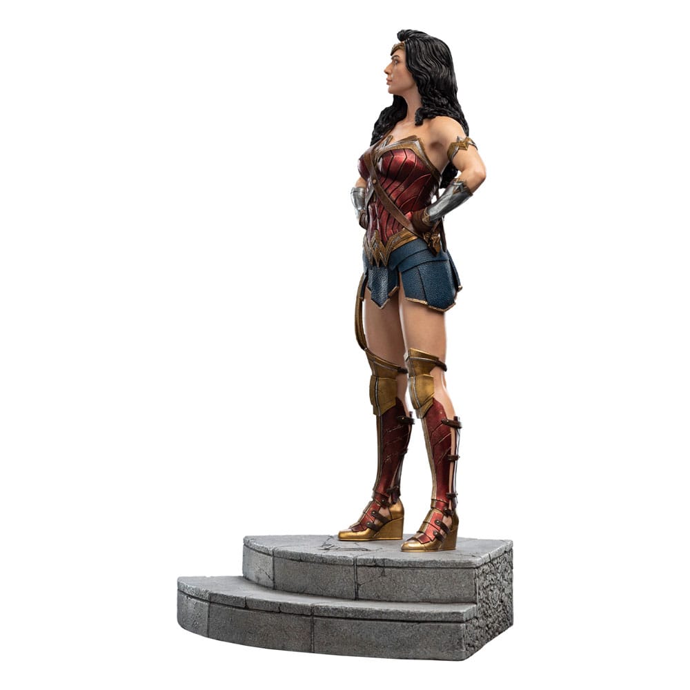 Zack Snyder's Justice League Staty 1/6 Wonder Woman 37 cm