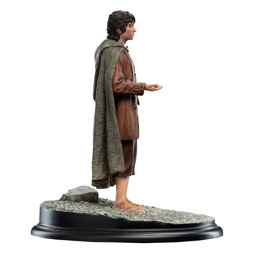 The Lord of the Rings 1/6 Frodo Baggins Statue