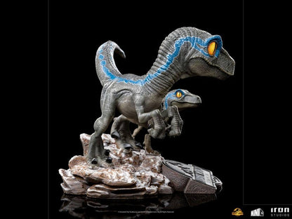 Jurassic World Dominion Mini Co. PVC Figur Blue and Beta 13 cm